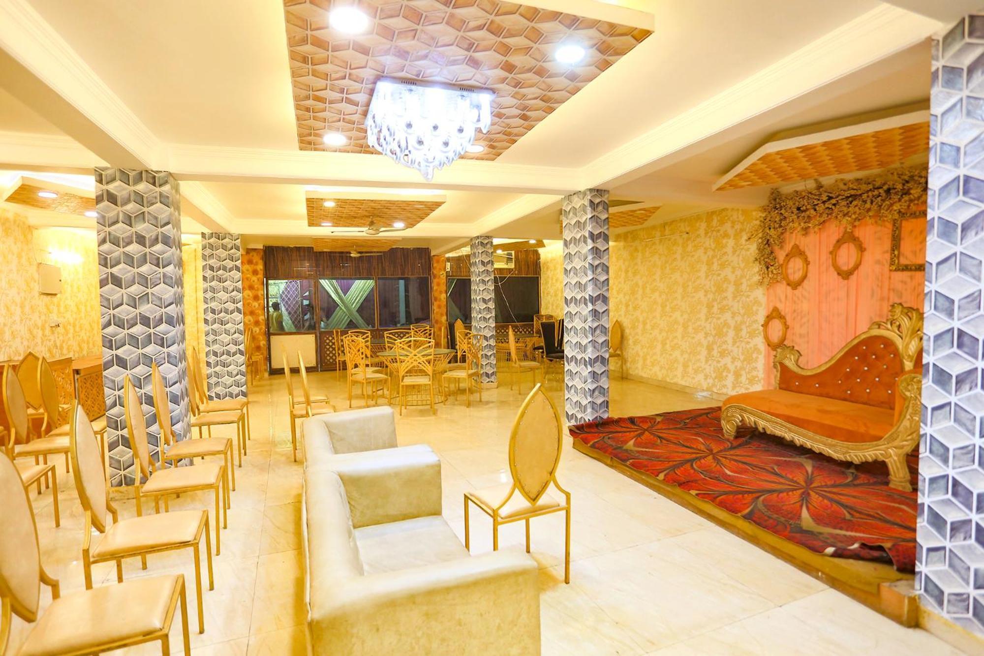Fabhotel Under Bridge Hotel