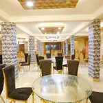 Fabhotel Under Bridge - Near Nizamuddin Railway Station